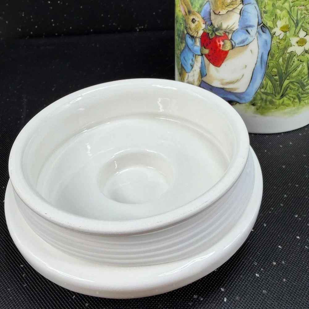 Zrike Brands Beatrix Potter Peter Rabbit Strawberry Ceramic Canister Jar 8in